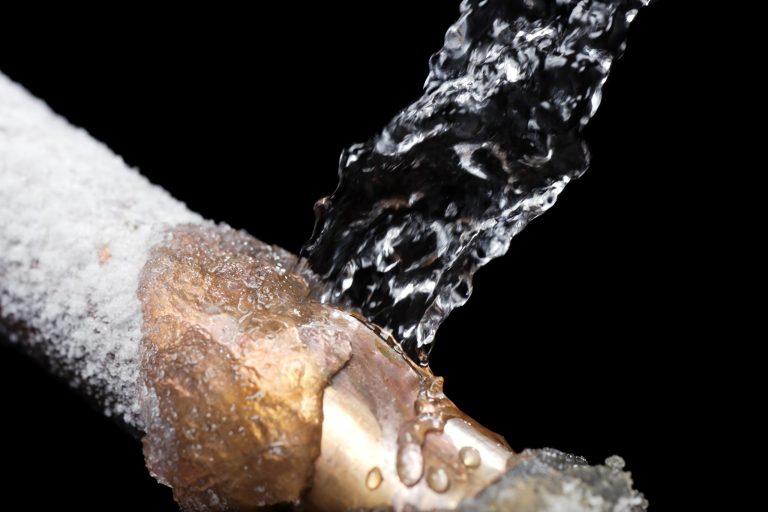 frozen copper pipe
